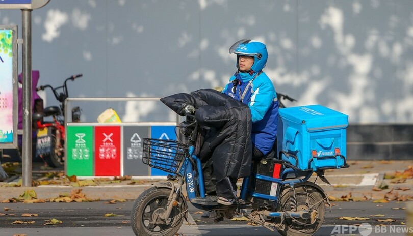 突然死した食事配達員への補償金はわずか3万円? 中国でギグワーカーの待遇が問題に