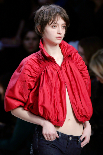 07/08年秋冬パリ・コレクション＞イッセイ ミヤケ、新作を発表