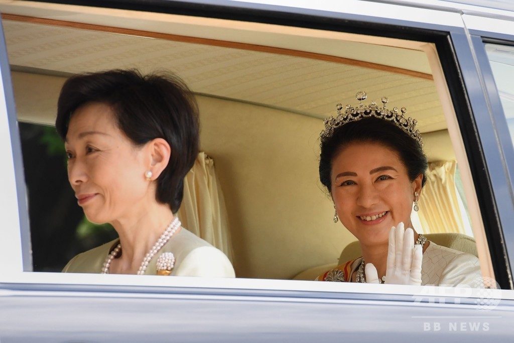 新天皇陛下、剣璽等承継の儀で神器受け継ぐ 写真22枚 国際ニュース：AFPBB News