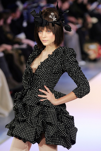 07年春夏パリ・オートクチュールコレクション＞クリスチャン・ラクロワ