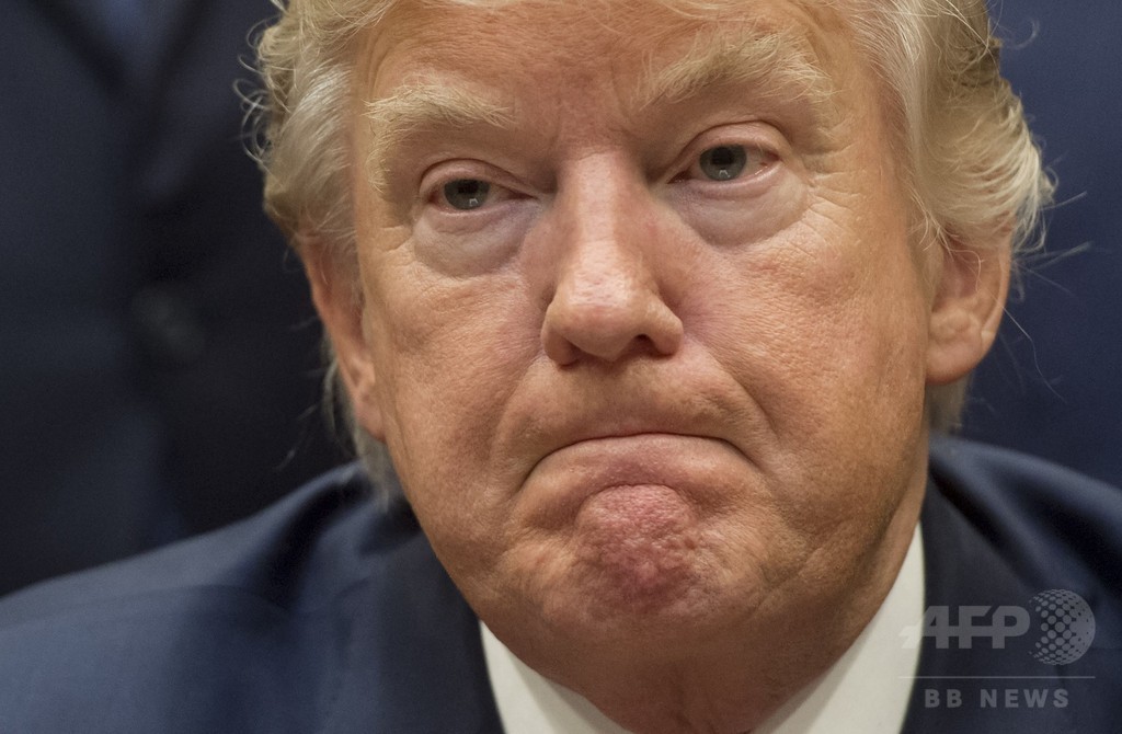 「トランプ大統領、弾劾」 元妻のうそで穏やかに息引き取る 米男性 「トランプ大統領、弾劾」 元妻のうそで穏やかに息引き取る 米男性