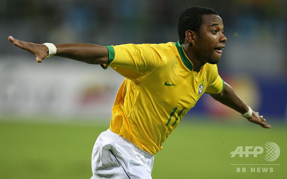 34歳ロビーニョがバシャクシェヒルに移籍、トルコ1部首位 写真1枚 国際