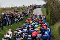 自転車ロードレース、アムステルゴールドレース。レースに臨む集団（2023年4月16日撮影）。(c)Vincent JANNINK / ANP / AFP