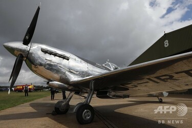【早い者勝ち】【超希少】【当時物】【激入手難】 スピットファイア 第2次大戦期の英戦闘機「スピットファイア」、世界一周に挑戦 写真18枚