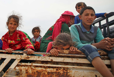 シリア北西部で空爆激化、約14万人が避難民に 死者200人超 国連