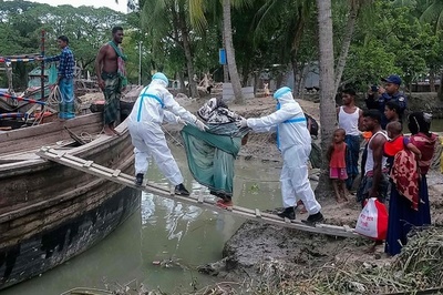 インドとバングラに近年最強級のサイクロン接近、数百万人避難へ