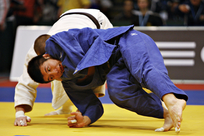 ドイツ国際大会・81キログラム級 高松が3回戦進出