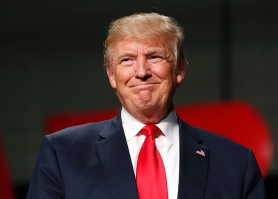 トランプ氏、為替操作や南シナ海めぐり中国を痛烈批判