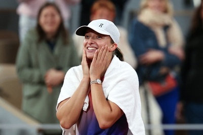 誕生日のシフィオンテクが16強 ガウフも4回戦へ 全仏OP