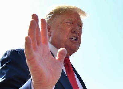 共和党「強硬」派も銃購入者の身元確認支持へ、 トランプ氏が見通し