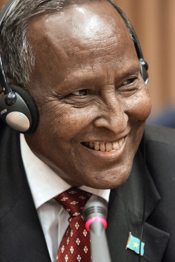 ＜ソマリア紛争＞大統領、04年10月の就任以来初の首都入り - ソマリア