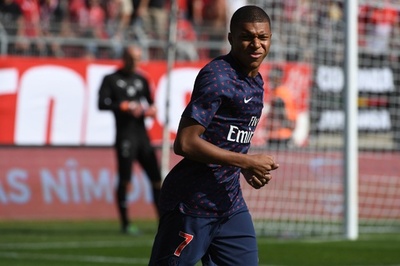 相手を突き飛ばし退場のエムバペ、3試合の出場停止処分が決定