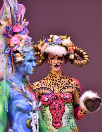 ウクライナで美容アートの祭典、独創的な「作品」ずらり