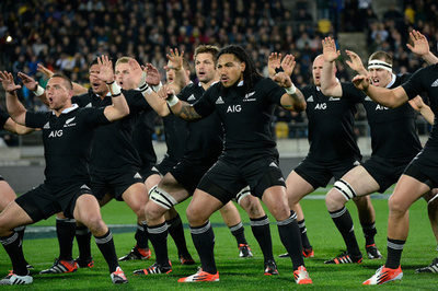 豪ラグビー選手が「ハカ」を侮辱、ニュージーランドリーグが非難