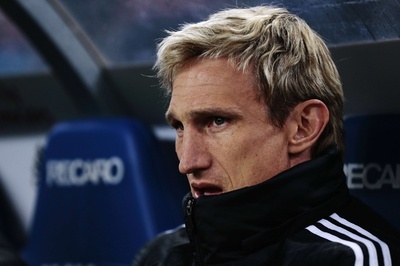 レバークーゼン、ヒーピア監督を解任