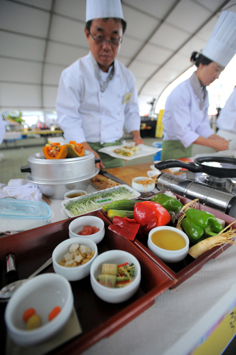 錦山で高麗人参祭り、料理コンテストからエステまで 韓国