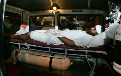 パキスタン軍宿営地内で自爆テロ、特殊部隊員20人死亡