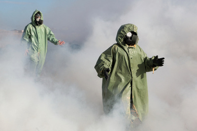 クリミアで「軍事・愛国プログラム」訓練 少年少女ら対象