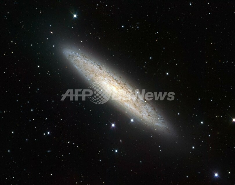 新型望遠鏡がとらえたスターバースト銀河 Ngc 253 写真1枚 国際ニュース Afpbb News