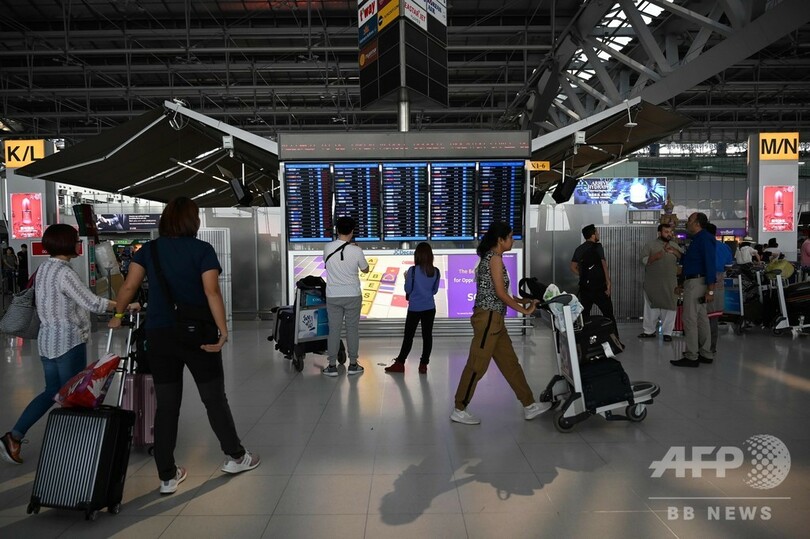 タイ空港でサウジ女性拘束 送還なら「殺される」と訴え