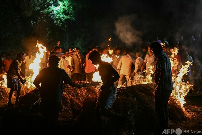 メタノール入りの密造酒飲み53人死亡 インド