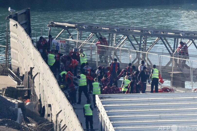 今年の不法移民、1万人超に 英