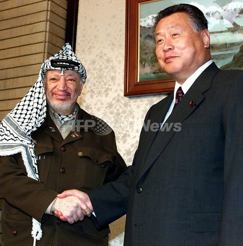 アラファト議長、放射性物質ポロニウムで毒殺？アルジャジーラ　