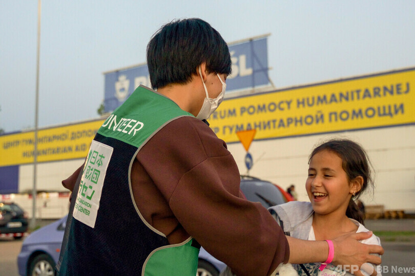 ウクライナの視覚障害者に日本からエールを 全盲のロックピアニスト