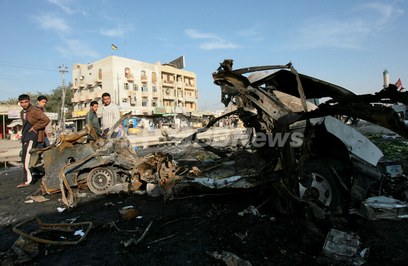 バグダッド市内で自動車爆弾テロ 死者2人 負傷者7人 イラク 写真1枚 国際ニュース Afpbb News