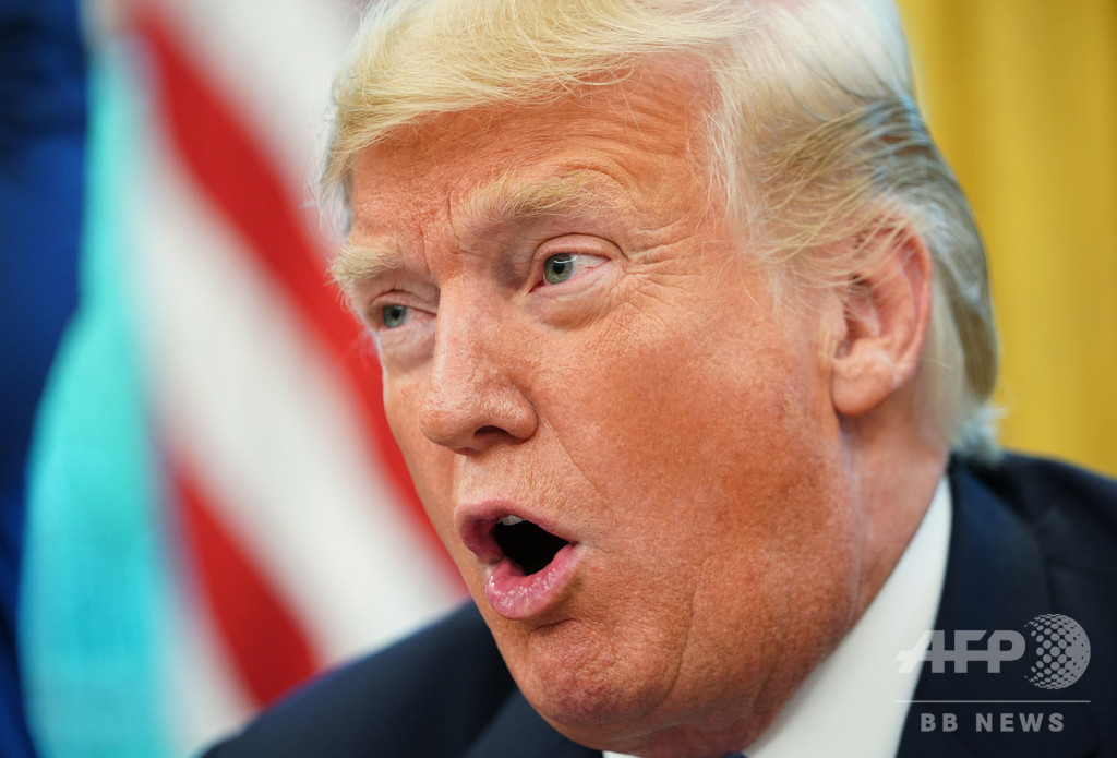 トランプ氏、ウォーターゲート事件暴いた記者を非難 「退化したばか者」 トランプ氏、ウォーターゲート事件暴いた記者を非難 「退化したばか者」