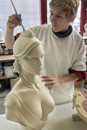 自由の女神｢マリアンヌ｣、女優とトップモデルを模して制作中