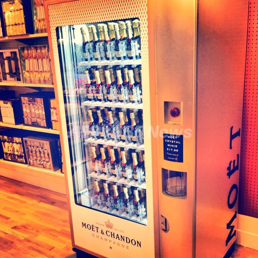 英高級百貨店に シャンパンの自動販売機が登場 写真1枚 国際ニュース Afpbb News