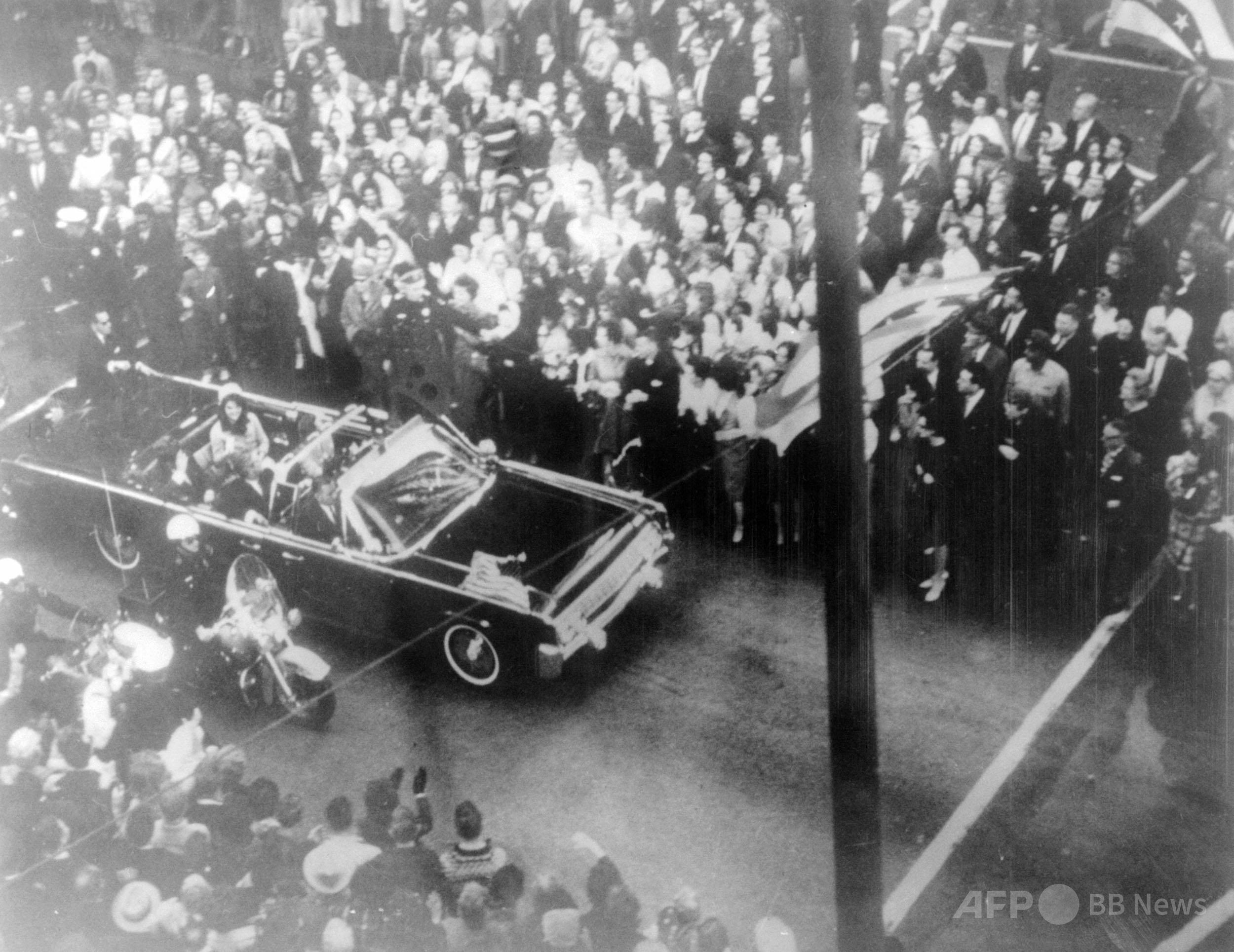 【歴史的価値】JFK ジョン・F・ケネディ大統領暗殺時の米国ハワイの新聞 ジョン・F・ケネディ米大統領暗殺の貴重な写真