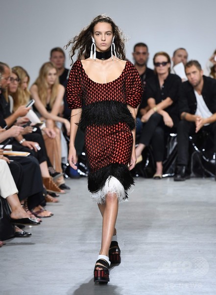 「プロエンザ スクーラー」17年春夏