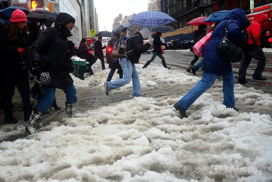 米北東部に冬の嵐、3000便が欠航