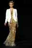 イタリア・ミラノ市内で発表された「ロベルト カヴァリ（Roberto Cavalli）」12年春夏コレクション（2011年9月26日撮影）。(c)AFP/FILIPPO MONTEFORTE
