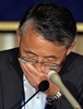 東京の日本外国特派員協会（Foreign Correspondents&apos; Club of Japan、FCCJ）で行われた記者会見で質問を聞く、原子力規制委員会の田中俊一（Shunichi Tanaka）委員長（2013年9月2日撮影）。(c)AFP/YOSHIKAZU TSUNO