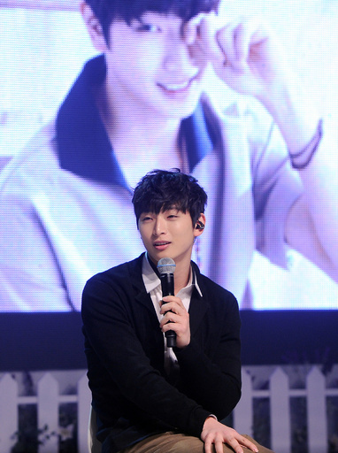 ソウルで2AMがカムバックショー