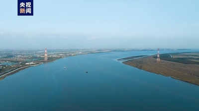 上海崇明の送電プロジェクト 長江を渡る区間の架線が完了