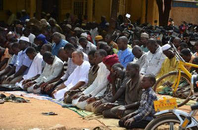 サハラ砂漠に92人の遺体、行き倒れたニジェール難民