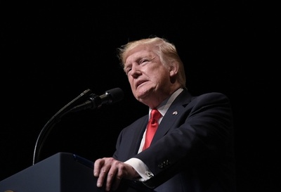 トランプ氏、米キューバ国交正常化の見直し表明