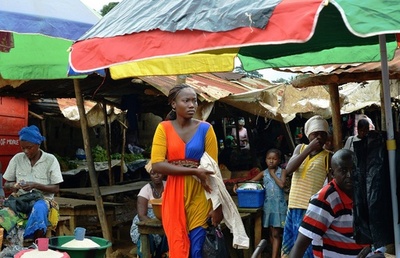 国連、エボラ流行3か国で食糧支援強化 100万人対象