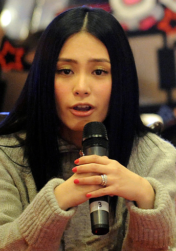 ヌード写真被害の香港女優、「死にたい」