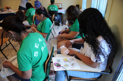 女性受刑者2人が獄中で同性婚、ブラジル