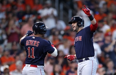 Rソックスが歴史的な満塁弾2発で勝利、1勝1敗のタイに戻す