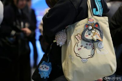 韓国の20～30代が「ちいかわ」に共感…かわいい姿に重なる就職難や日々の苦労