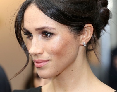 安楽死寸前の捨て犬が英王室入り、ワンちゃんのシンデレラストーリー