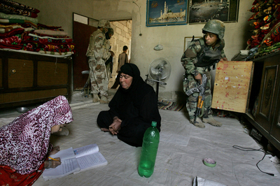 米・イラク軍が合同作戦、道路脇爆弾使用のテロリストを捜索