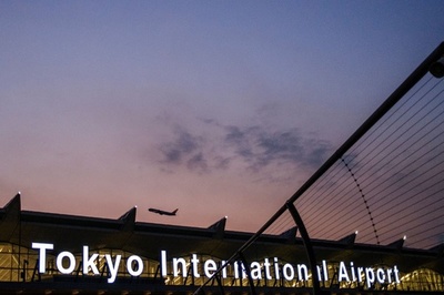 日本政府、外国人の新規入国を拒否 コロナ変異種の流入防ぐ