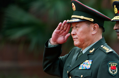 中国国防相、インド空軍パイロットに現金14万円の「チップ」